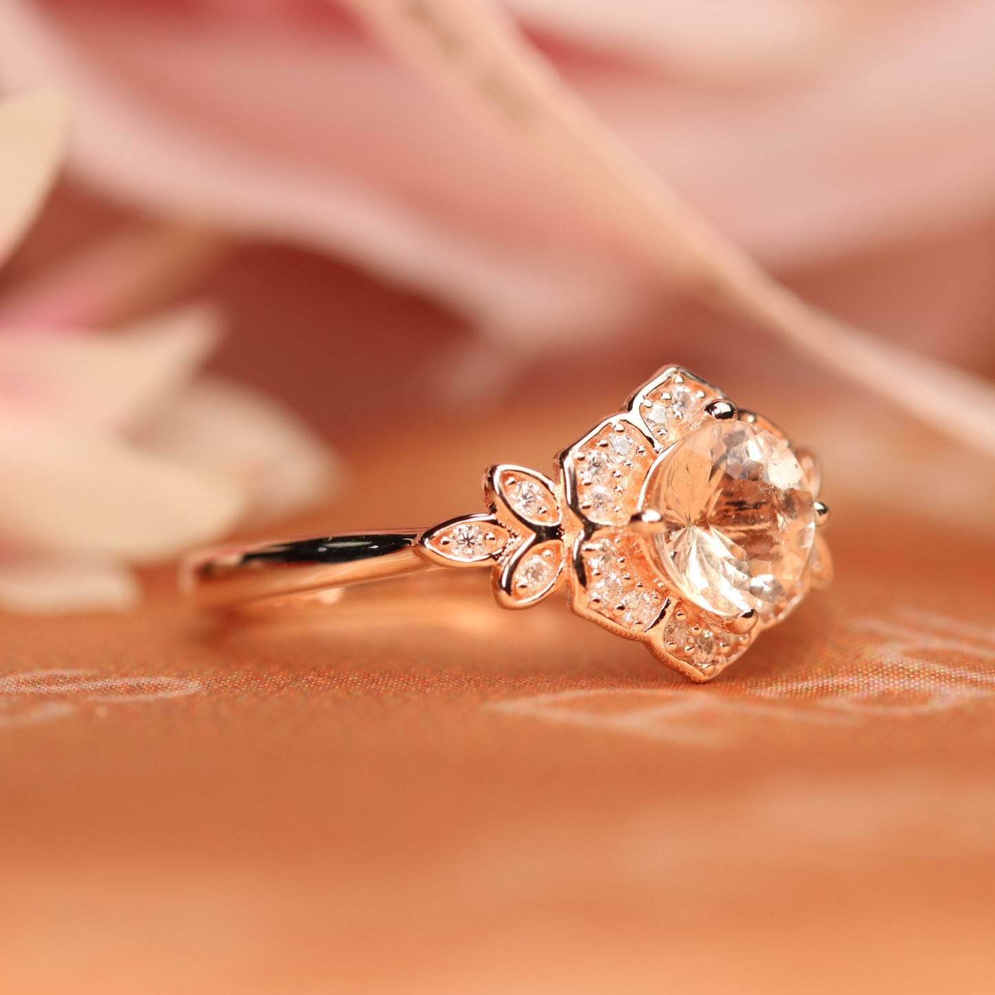 Flower shape 1.2 carat Round cut Morganite Engagement Ring for Women in Rose Gold