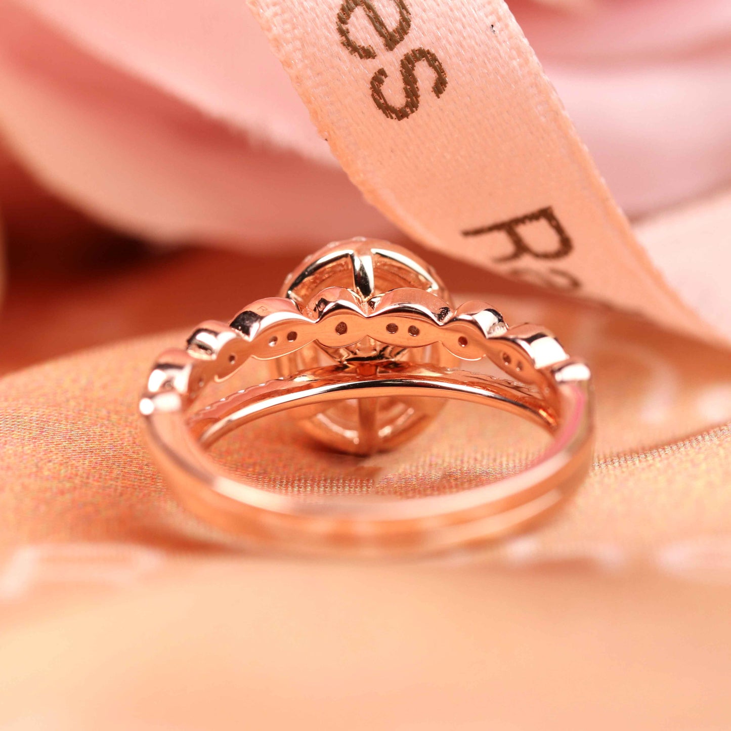 Antique 1.65 carat Oval Cut Morganite Wedding Bridal Ring Set with Artdeco Diamond Wedding Band