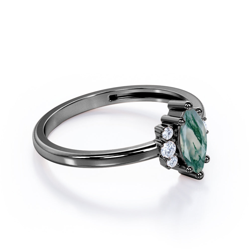 Floral 7 stones 1.25 carat Moss Agate and diamond engagement ring in Black gold