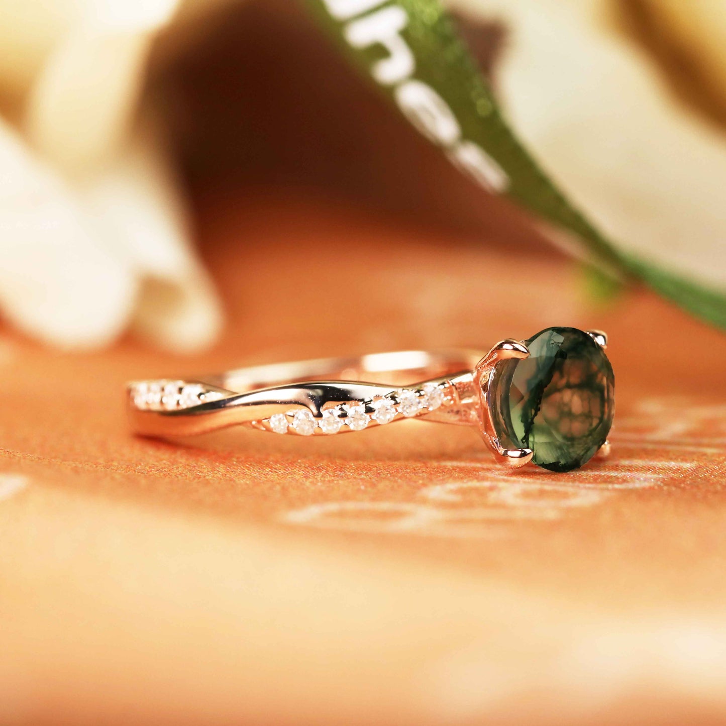 1.25 carat Round Cut Moss Green Agate and Diamond Semi-pave Twisted Split Shank Solitaire Ring in Rose Gold