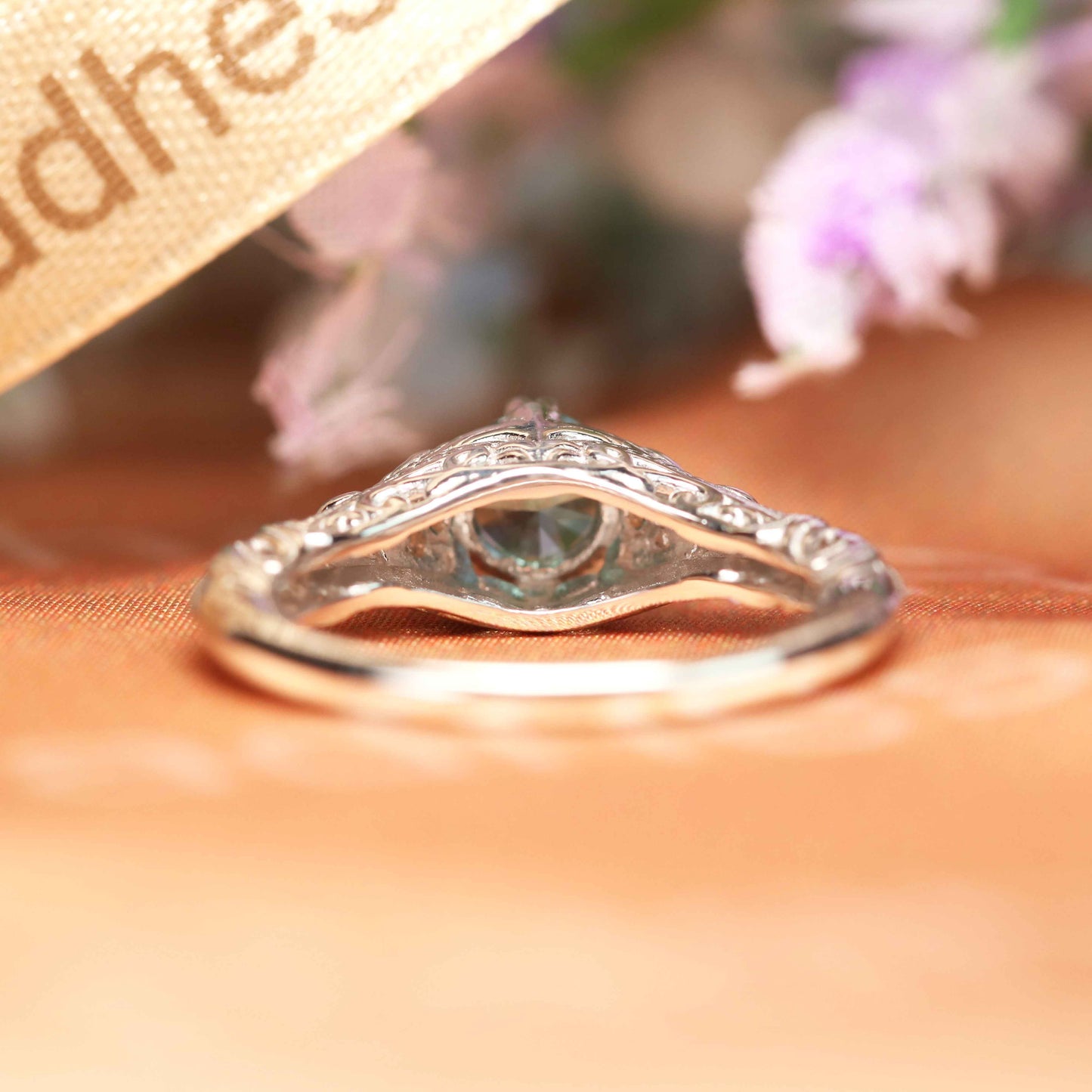 Delicate 1 carat Round Shaped Alexandrite and Diamond Nature-inspired Vintage Ring in White Gold