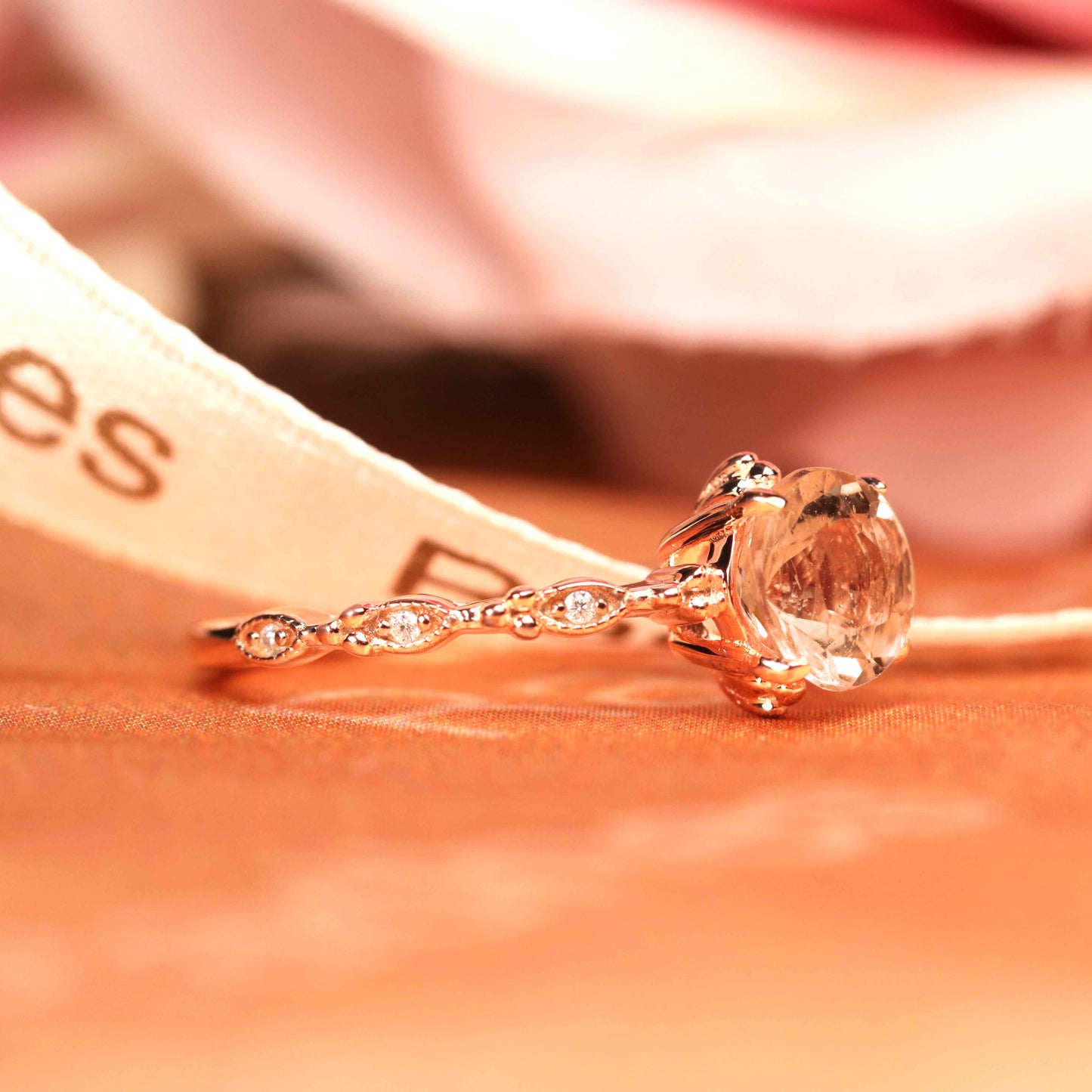 1.1 carat Round Morganite Vintage Engagement Ring in Rose Gold