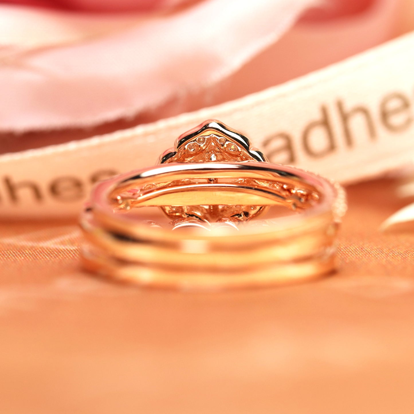 Flower Halo 1.9 carat Round Cut Morganite and Diamond Milgrain Vintage Trio Wedding Ring Set in Gold