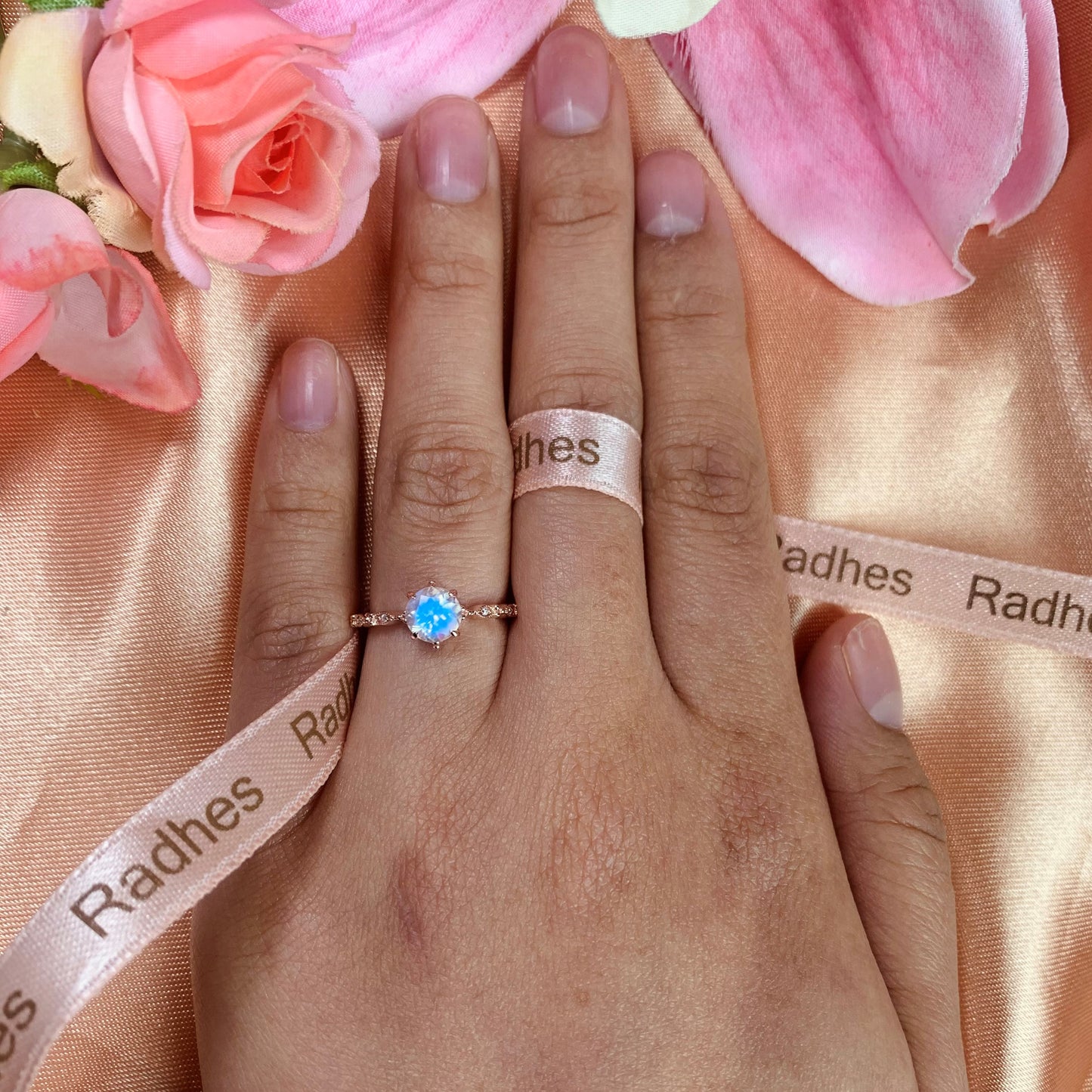 1.15 carat Round Moonstone Vintage Engagement Ring in Rose Gold