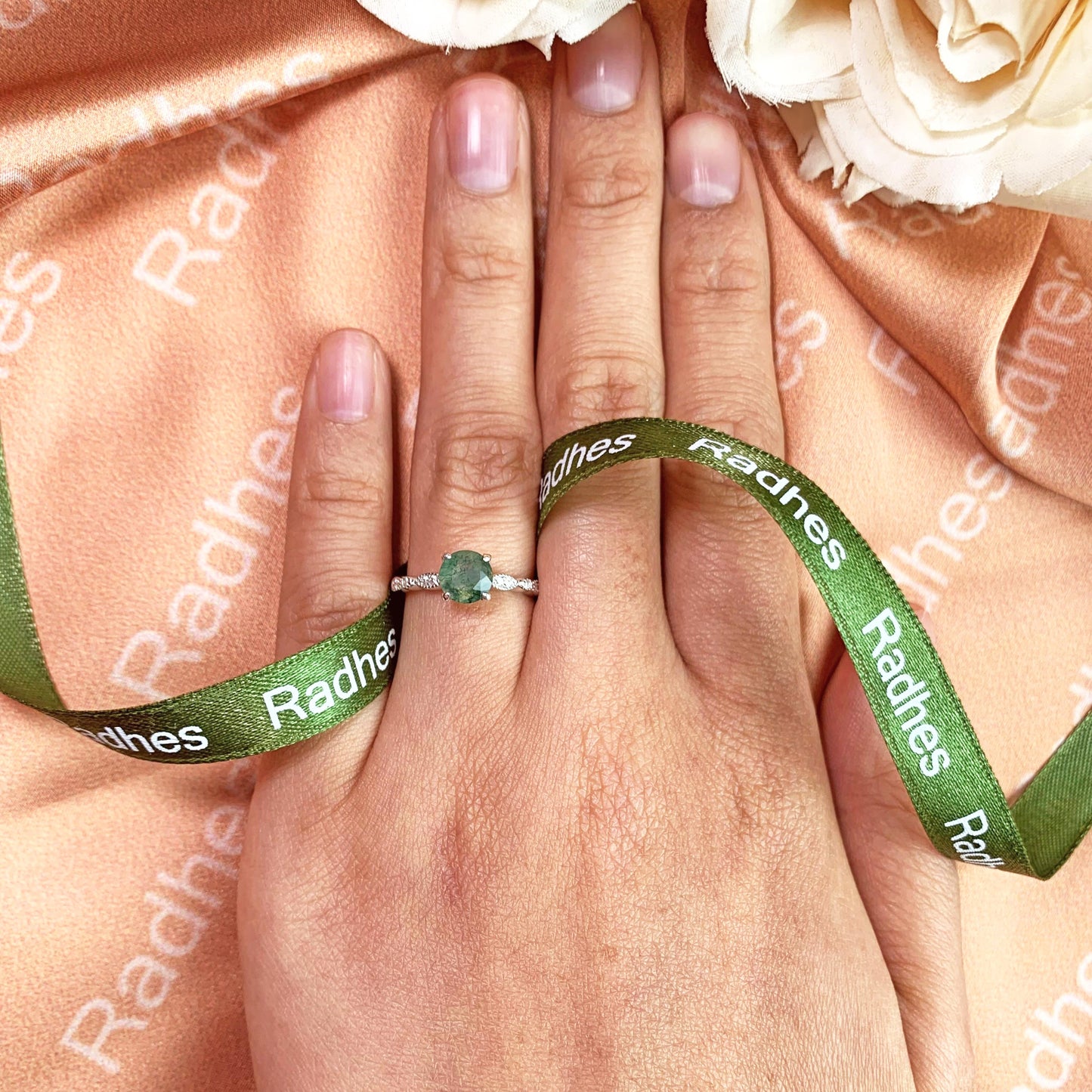 1.15 carat Round Cut Moss Green Agate and Diamond Milgrain Solitaire Engagement Ring in White Gold