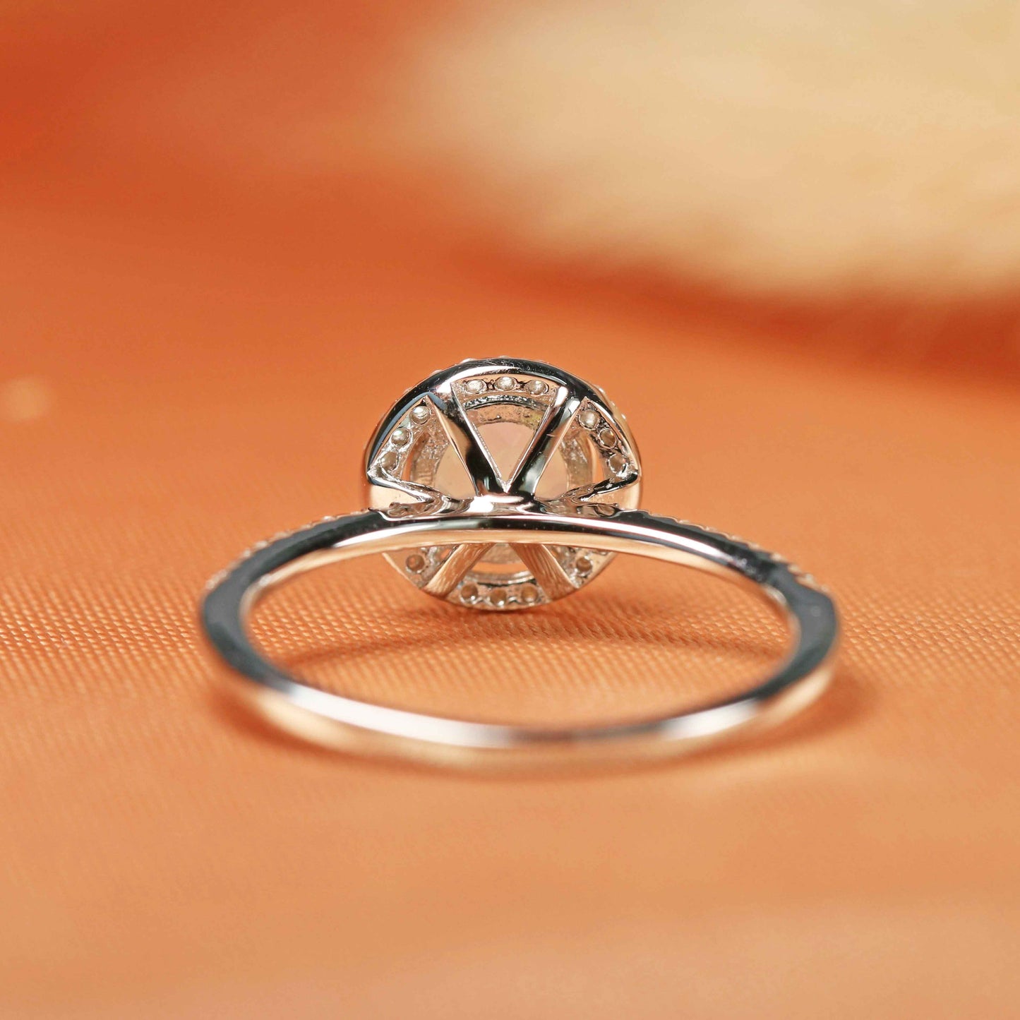 Classic 1.15 Carat Round cut Fire Opal Halo Engagement Ring in White Gold