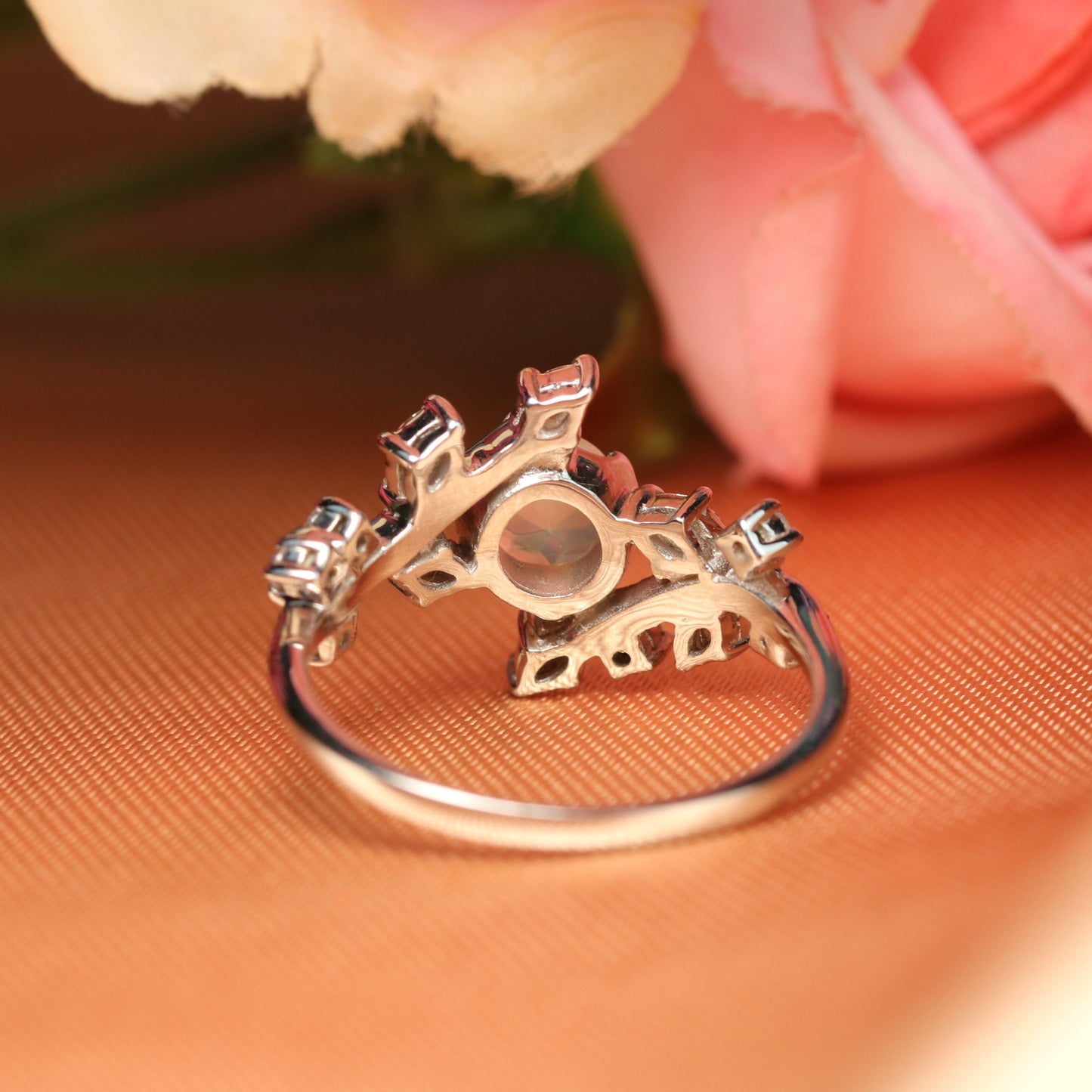 Elegant 1.3 Carat Round Cut Fire Opal Leaf Design Boho Ring in Gold