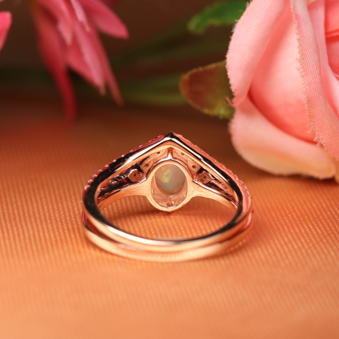 1.65 carat Oval cut Opal Bridal curved Wedding Ring Set with Diamond on Rose Gold