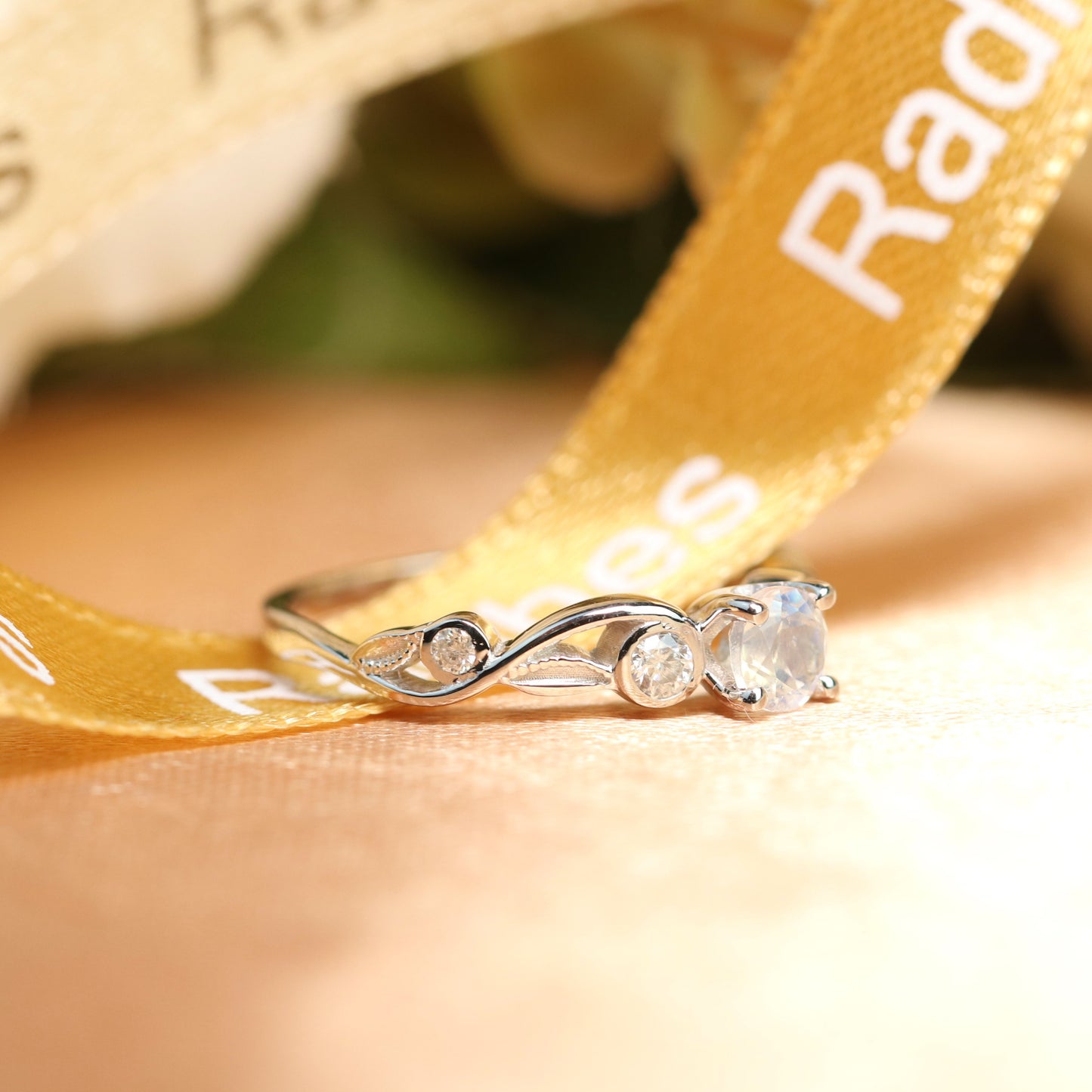 Leaf Design 1.1 carat Round Cut Rainbow Moonstone Nature-inspired Ring in Gold