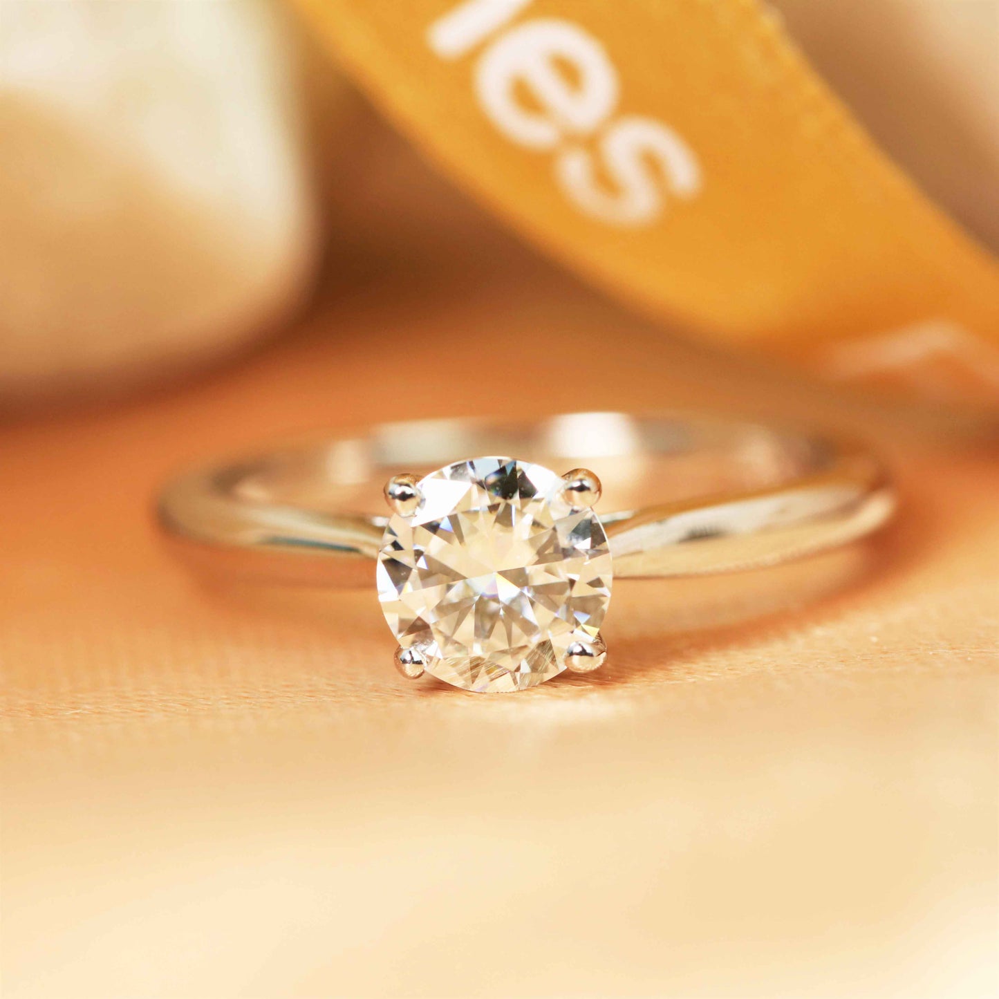 Classic 1 carat Round cut solitaire Moissanite Engagement Ring in Gold