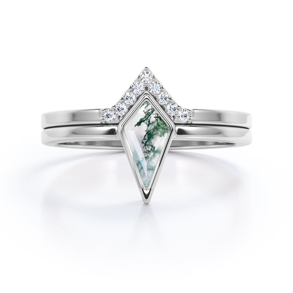 Contoured Bezel 1.15 carat Kite shaped Moss Green Agate and diamond antique Bridal set for women in Black gold
