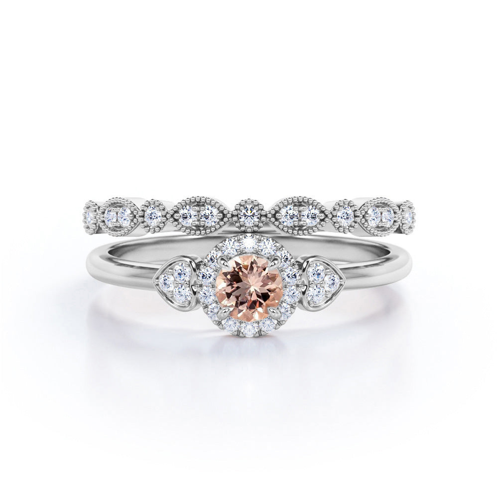 Heart Halo 0.8 carat Round cut Morganite and diamond art deco inspired wedding ring set in Yellow gold
