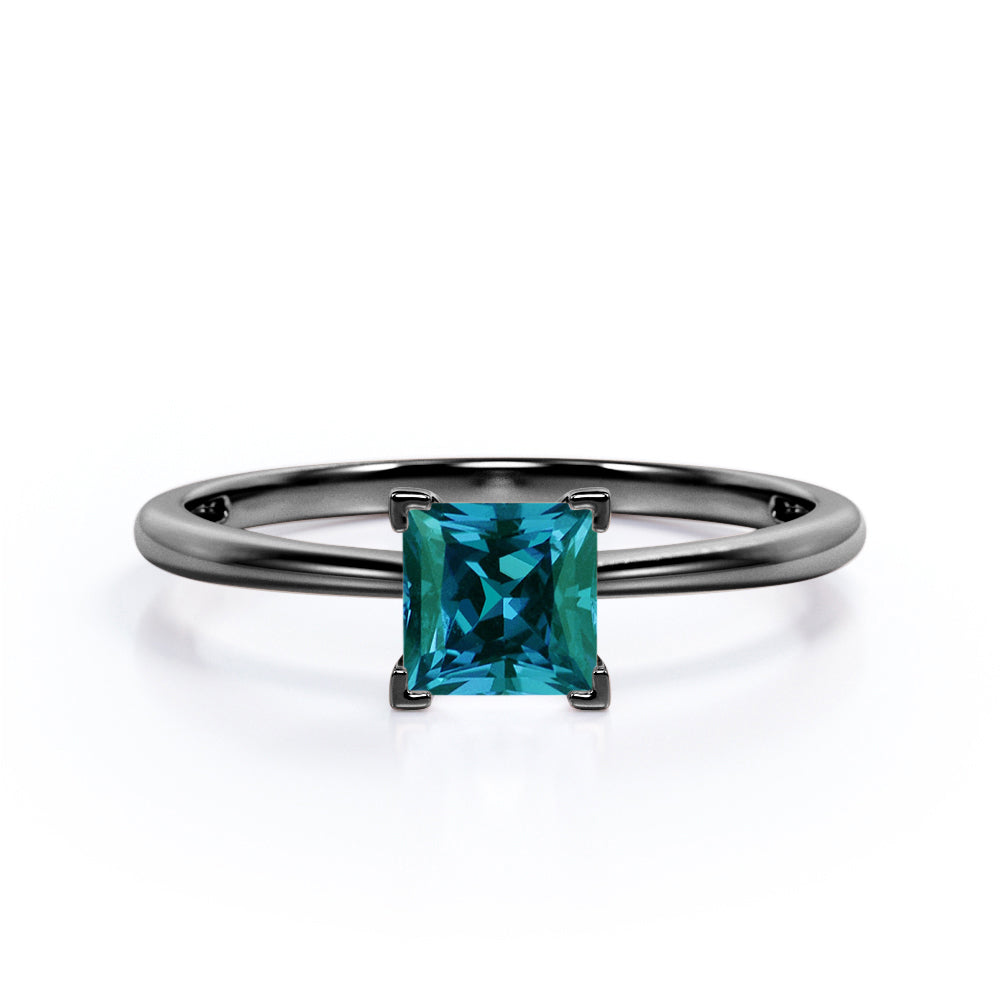 Classic Solitaire 1 carat Princess cut Synthetic Alexandrite tapered shank engagement ring in Rose gold