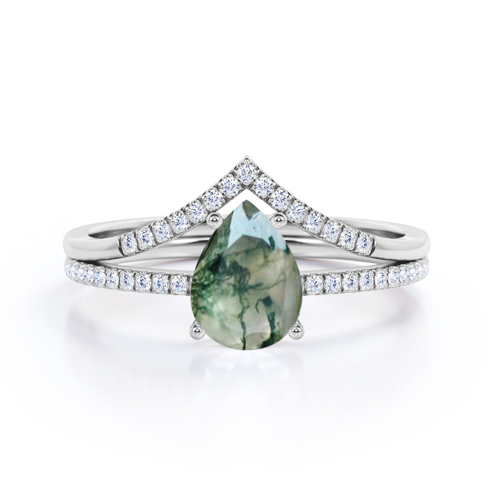 Stylish Contoured 1.35 carat Tear drop shaped Moss Agate and diamond chevron crown Bridal set for women in Black gold