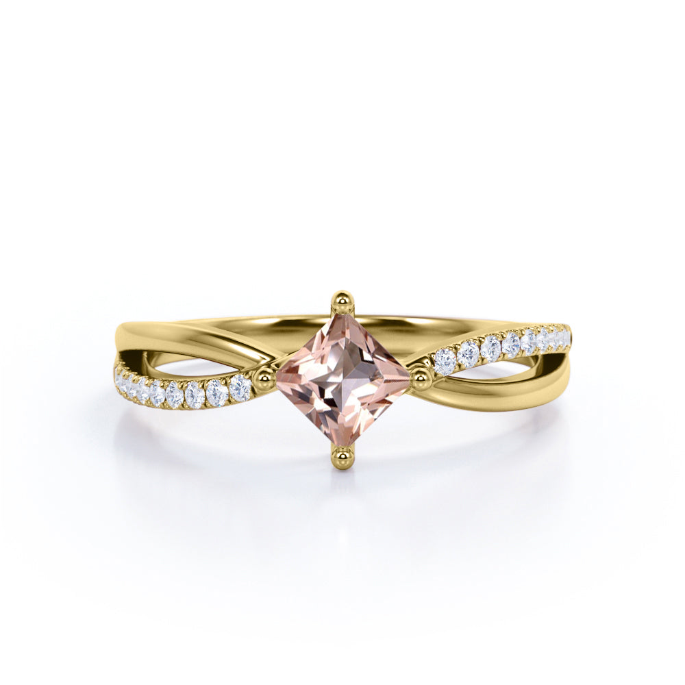 Exquisite 1.25 carat Princess cut Morganite and diamond - compass prong setting - Split Shank engagement ring for women