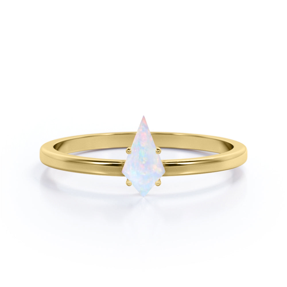 Exquisite Solitaire 1 carat Kite cut Ethiopian Opal and diamond 4 prong setting wedding ring set for her in White gold