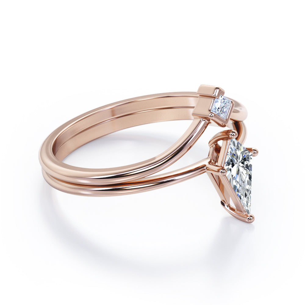2 stone Chevron 0.55 carat Kite shaped Moissanite and diamond minimalist wedding ring set in Rose gold