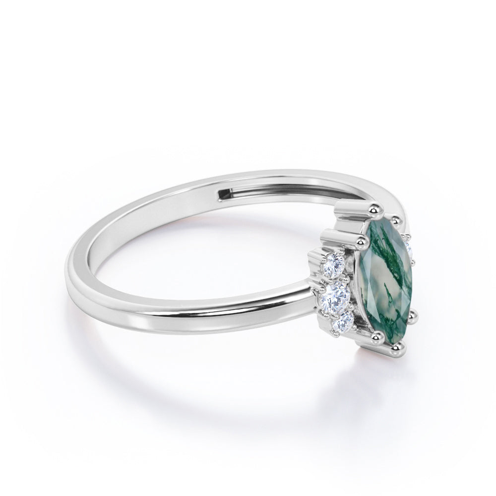 Floral 7 stones 1.25 carat Moss Agate and diamond engagement ring in Black gold