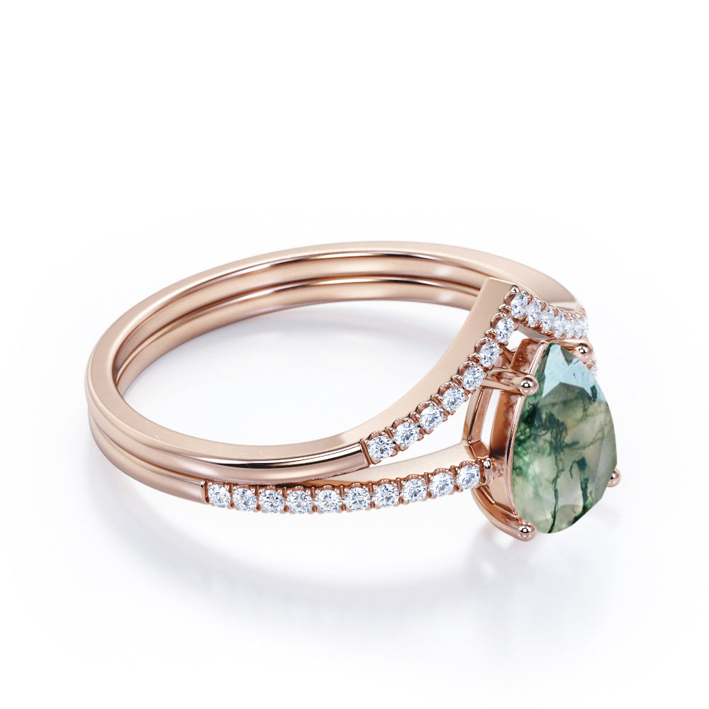 Stylish Contoured 1.35 carat Tear drop shaped Moss Agate and diamond chevron crown Bridal set for women in Black gold