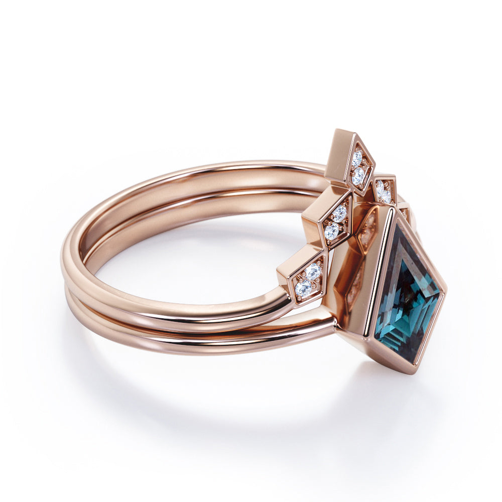 Bezel Tiara 1.15 carat Kite shaped Alexandrite and diamond Bridal ring set for her in White gold