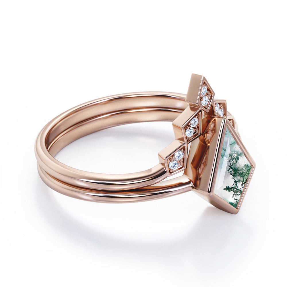 Bezel Chevron 1.1 carat Kite shaped Moss Green Agate and diamond anniversary ring in White gold-engagement ring