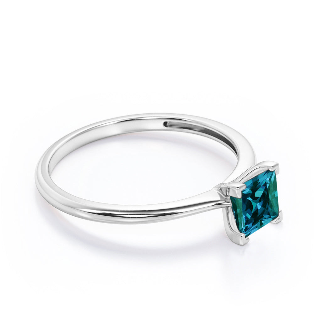 Classic Solitaire 1 carat Princess cut Synthetic Alexandrite tapered shank engagement ring in Rose gold
