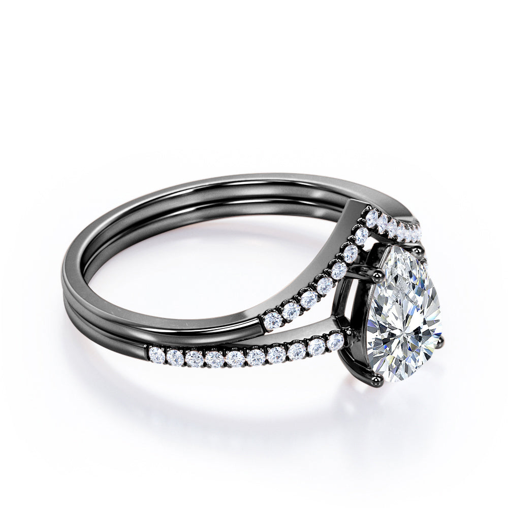 Vintage inspired 1.35 carat Pear cut Moissanite and diamond crown wedding ring set for women in rose gold