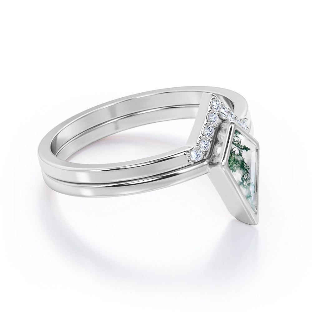 Contoured Bezel 1.15 carat Kite shaped Moss Green Agate and diamond antique Bridal set for women in Black gold