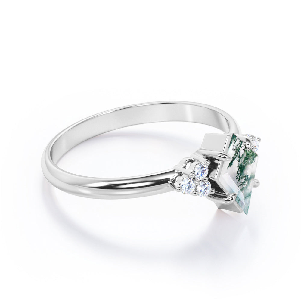 Exquisite Bezel 1.1 carat Kite shaped Moss Green Agate and diamond-claw prong setting-seven stone engagement ring in Rose gold