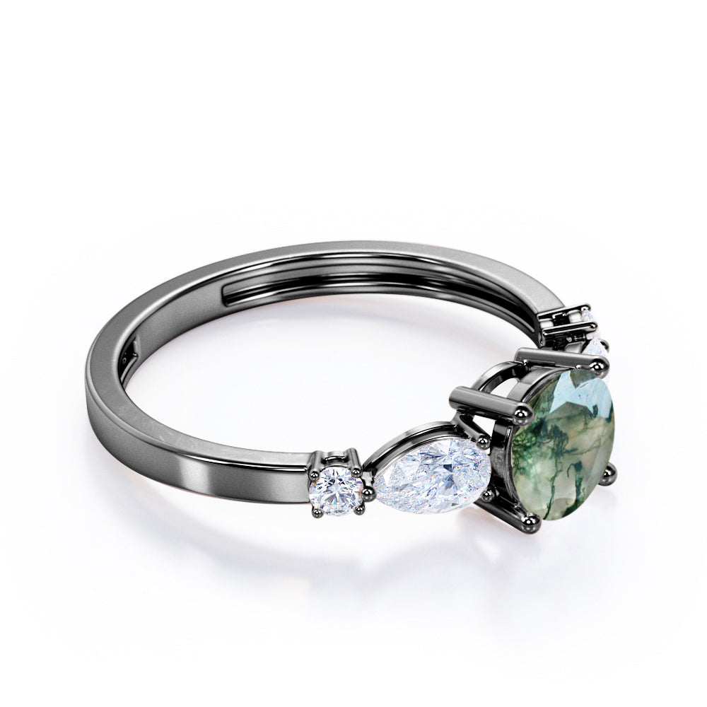 Vintage Five stones 1.2 carat Round cut Moss Green Agate and diamond 4 prong engagement ring in White gold