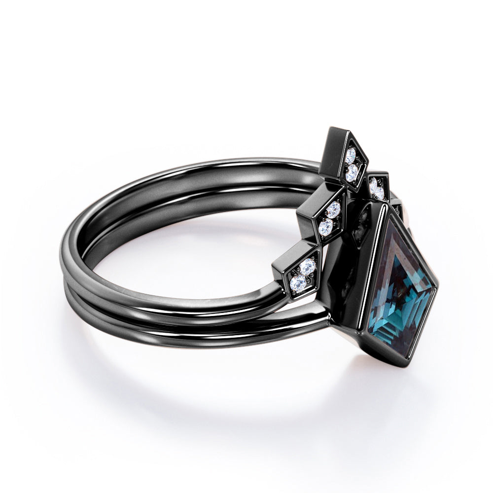 Bezel Tiara 1.15 carat Kite shaped Alexandrite and diamond Bridal ring set for her in White gold