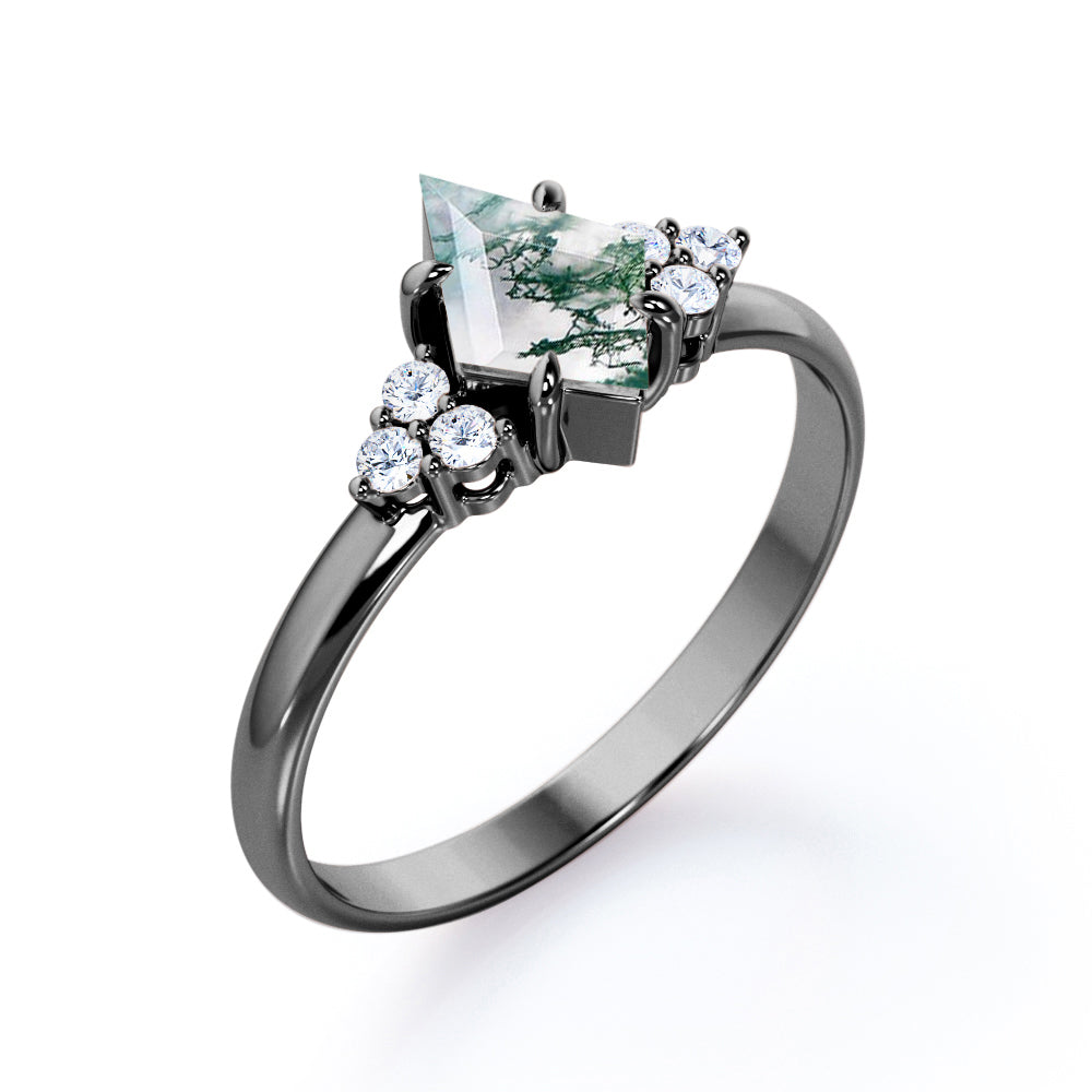 Exquisite Bezel 1.1 carat Kite shaped Moss Green Agate and diamond-claw prong setting-seven stone engagement ring in Rose gold