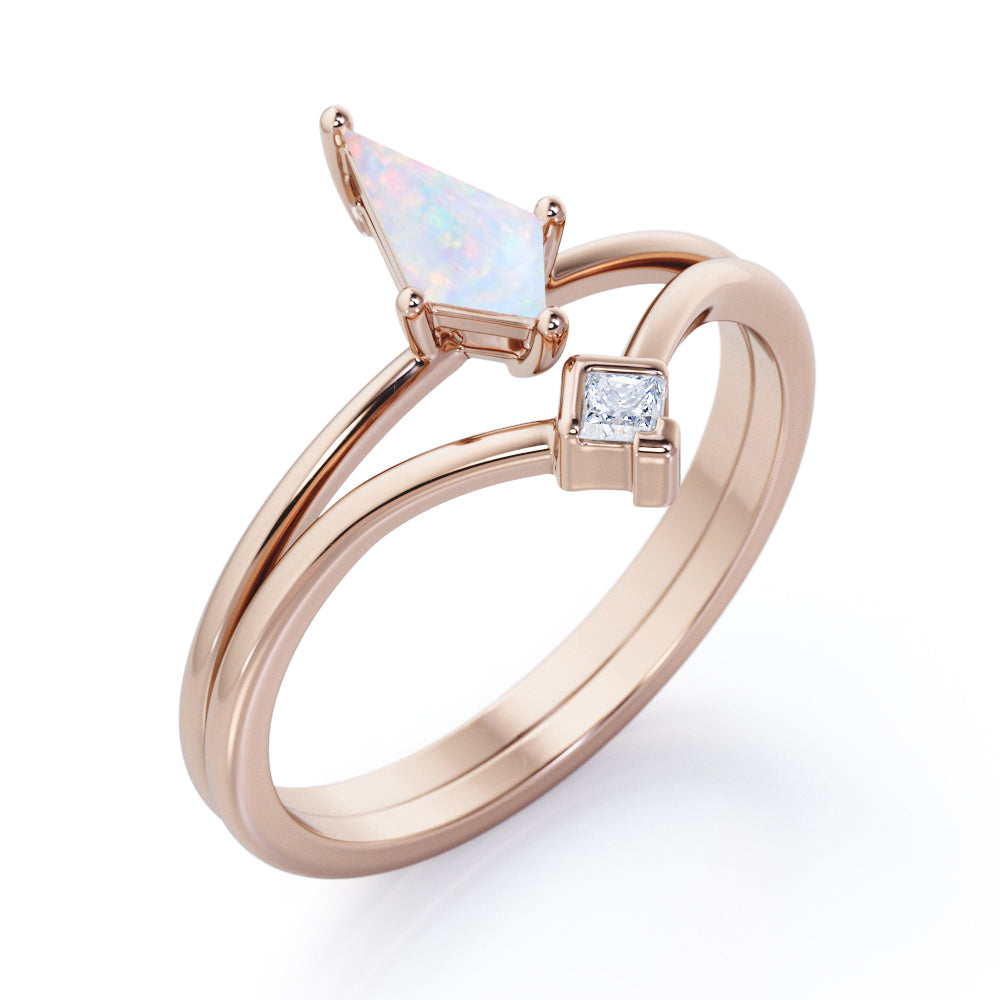 Marvelous 2 stone 1 carat Kite cut Opal and diamond vintage chevron Bridal set for women in Black gold