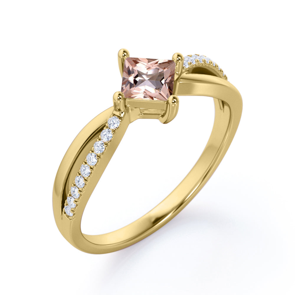 Exquisite 1.25 carat Princess cut Morganite and diamond - compass prong setting - Split Shank engagement ring for women