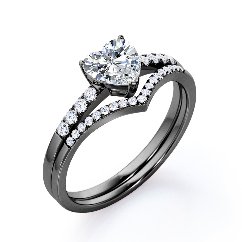 Romantic Chevron 1.3 carat Heart shaped Moissanite and diamond wedding ring set for women in Rose gold