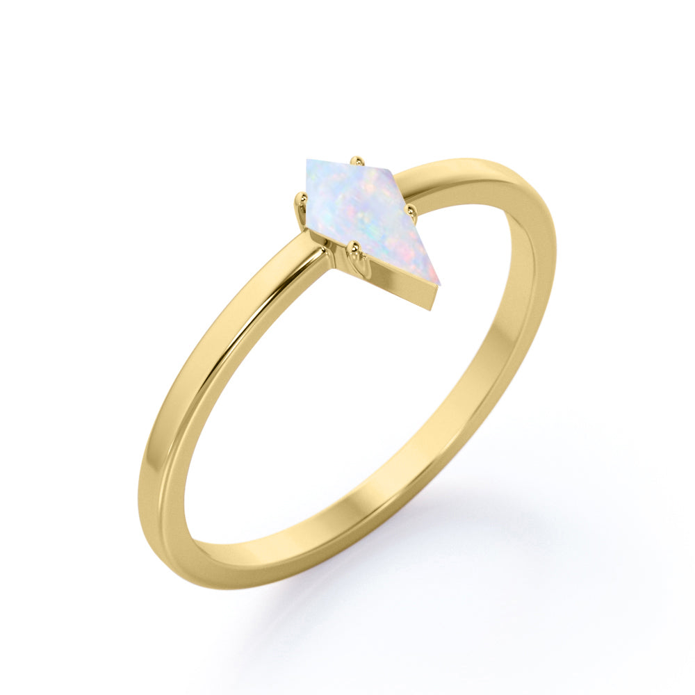 Exquisite Solitaire 1 carat Kite cut Ethiopian Opal and diamond 4 prong setting wedding ring set for her in White gold