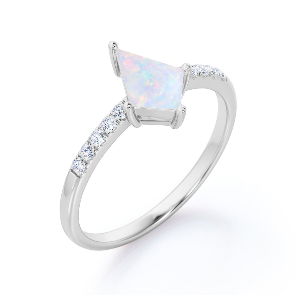 Authentic Basket set 1.2 carat Kite shaped Welo Opal and diamond vintage style engagement ring in White gold