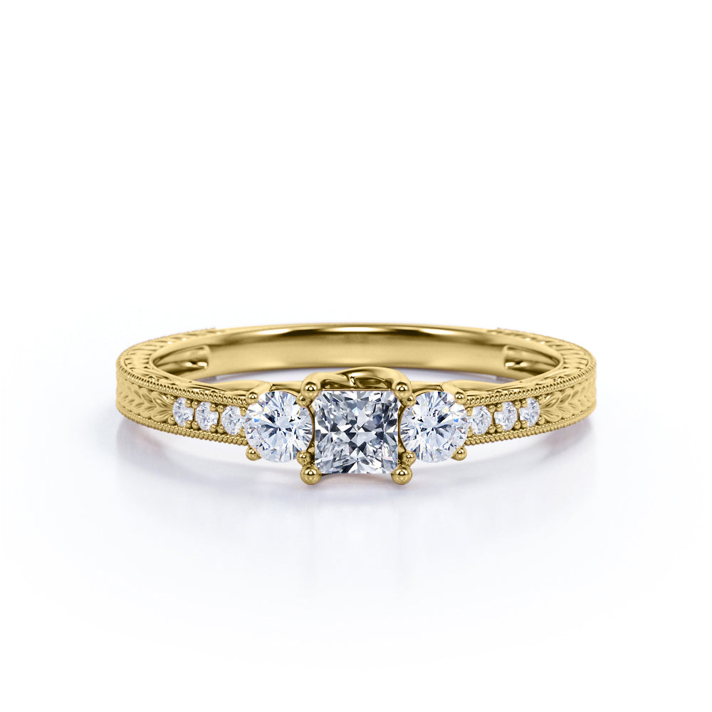 Twisted 4 Prong trio stone 0.58 carat Princess cut cathedral setting diamond Engagement ring in Gold