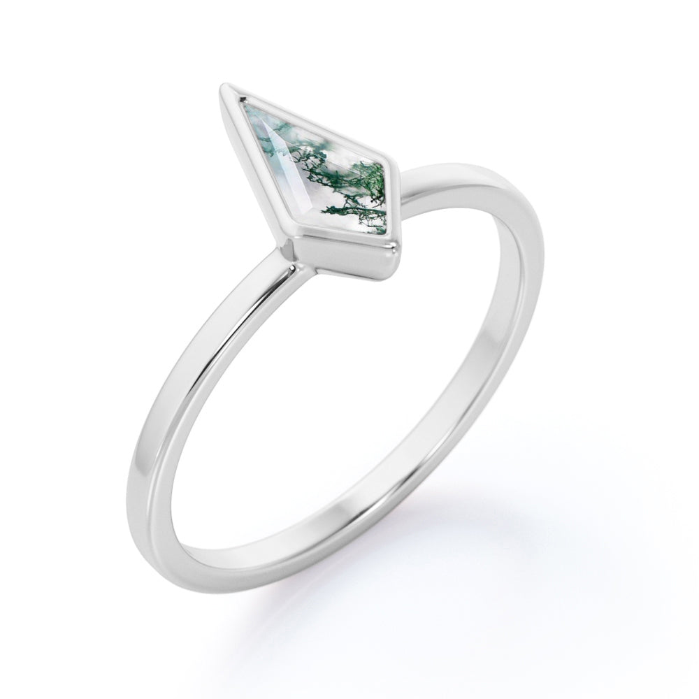 Single Stone 1 carat Kite shaped Moss Green Agate bezel solitaire engagement ring in Rose gold