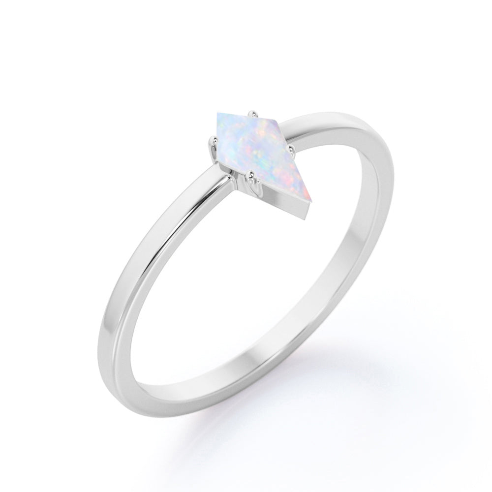 Exquisite Solitaire 1 carat Kite cut Ethiopian Opal and diamond 4 prong setting wedding ring set for her in White gold