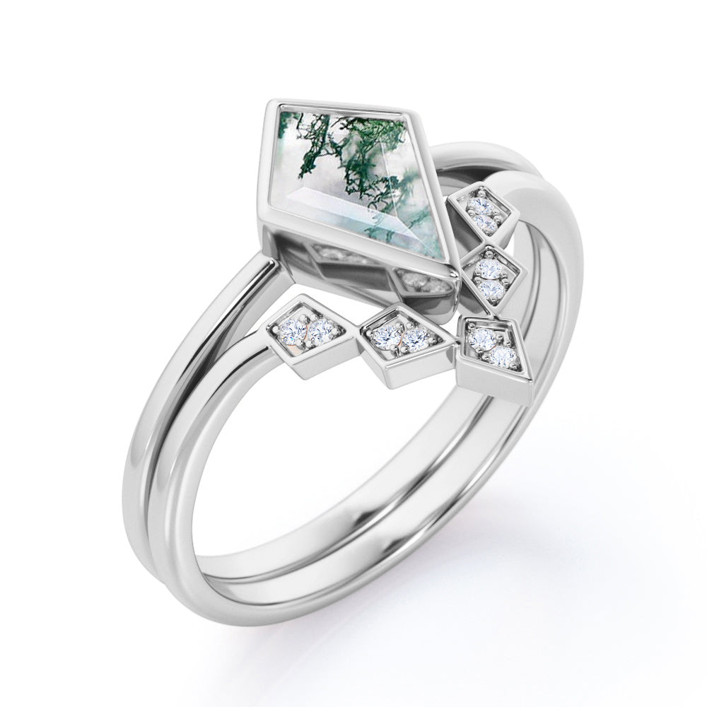 Bezel Chevron 1.1 carat Kite shaped Moss Green Agate and diamond anniversary ring in White gold-engagement ring