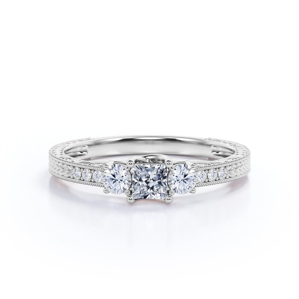 Twisted 4 Prong trio stone 0.58 carat Princess cut cathedral setting diamond Engagement ring in Gold
