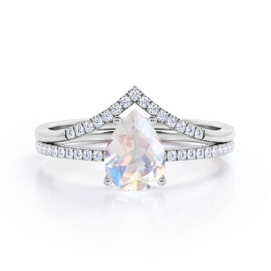 Magnificent 1.5 carat Pear cut Moonstone and diamond V-shaped wedding ring set in White gold