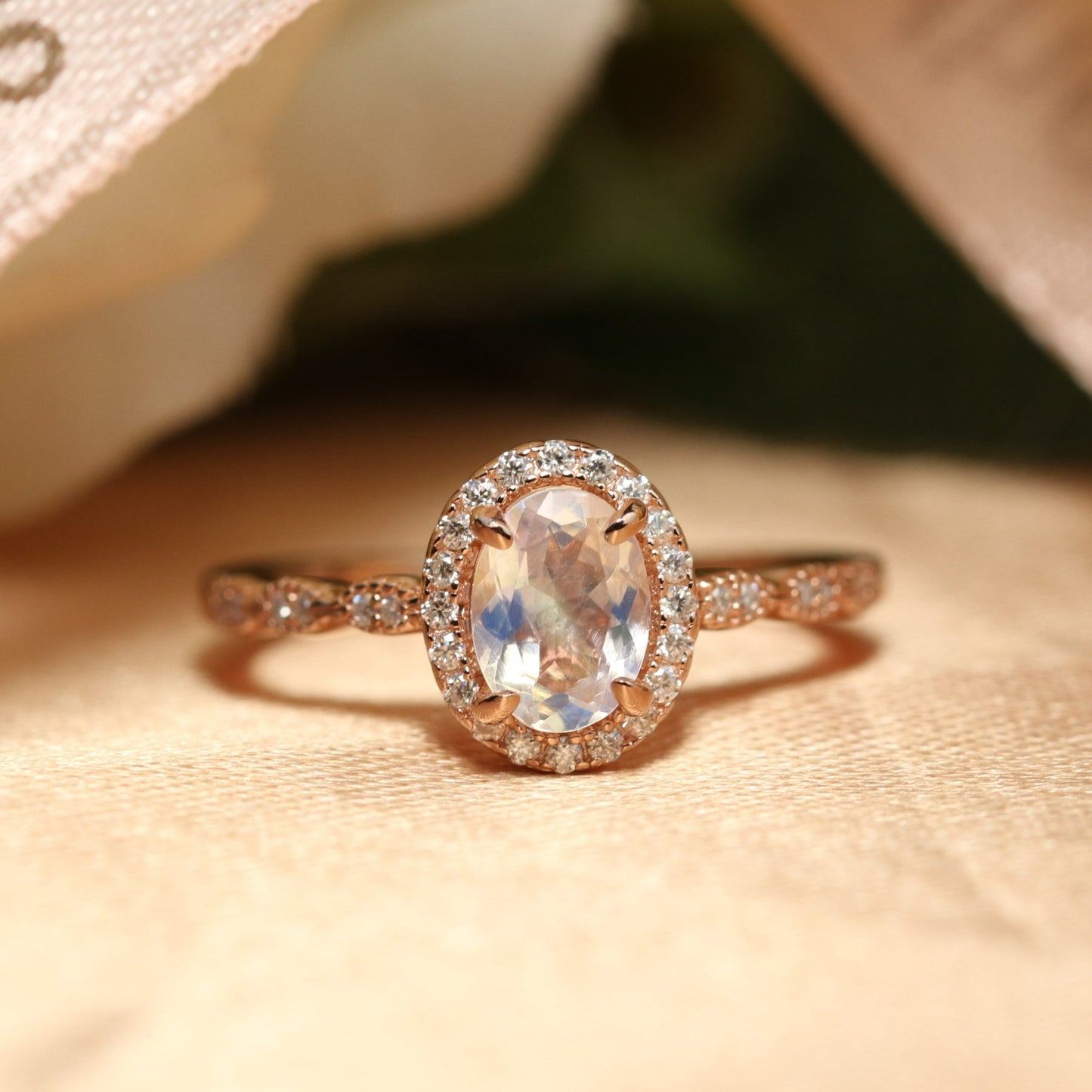 1.5 carat Oval Cut Rainbow Moonstone Vintage Ring in Rose Gold