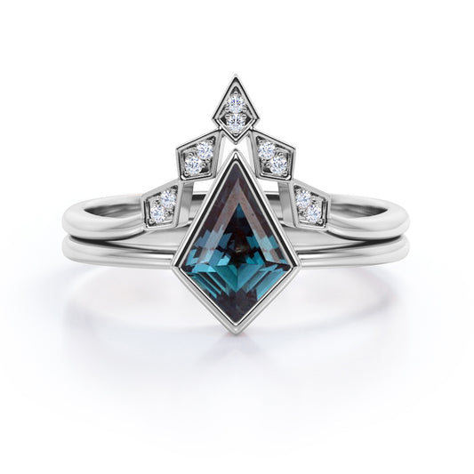 Bezel Tiara 1.15 carat Kite shaped Alexandrite and diamond Bridal ring set for her in White gold