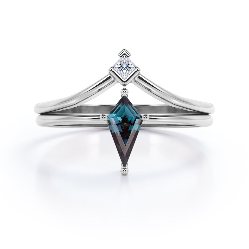 Exquisite 2 stones 1.1 carat Kite shaped Lab created Alexandrite and diamond contoured bridal set for women in Rose gold