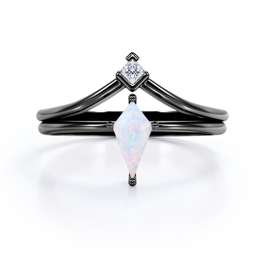 Marvelous 2 stone 1 carat Kite cut Opal and diamond vintage chevron Bridal set for women in Black gold