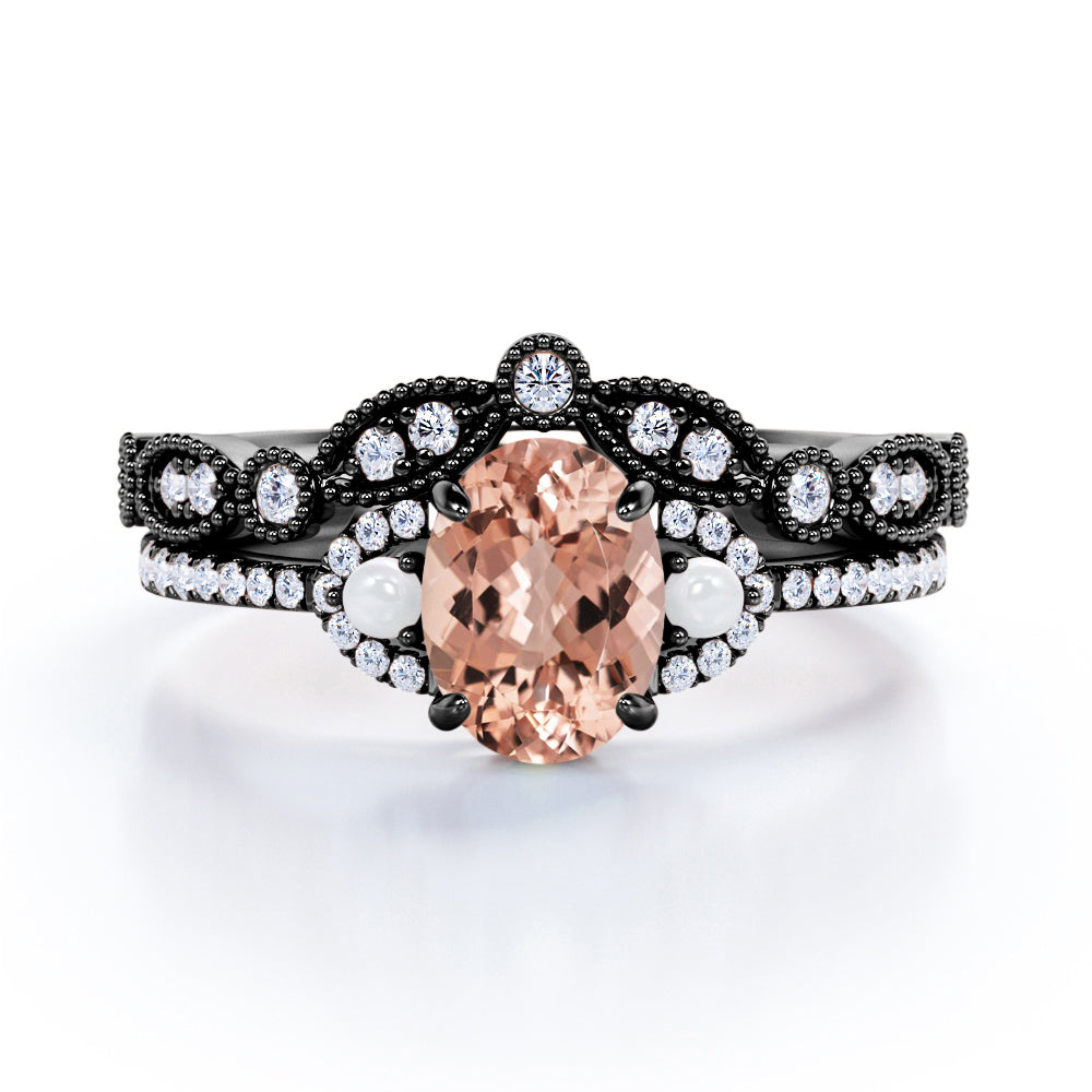 Milgrain Décor 1.75 carat Oval Shaped Morganite and diamond antique art deco wedding ring set in Rose gold