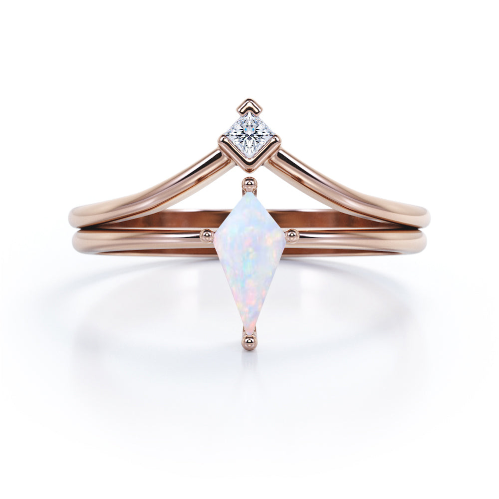 Marvelous 2 stone 1 carat Kite cut Opal and diamond vintage chevron Bridal set for women in Black gold