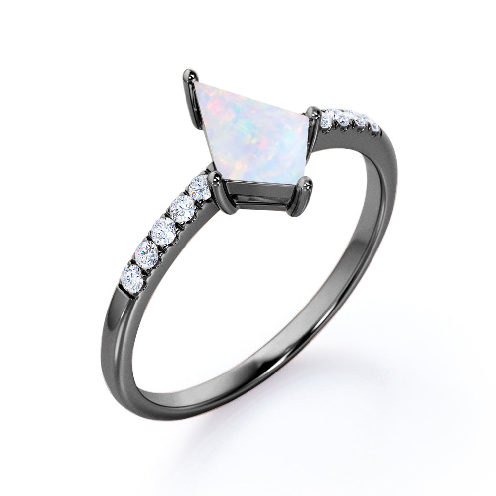 Authentic Basket set 1.2 carat Kite shaped Welo Opal and diamond vintage style engagement ring in White gold